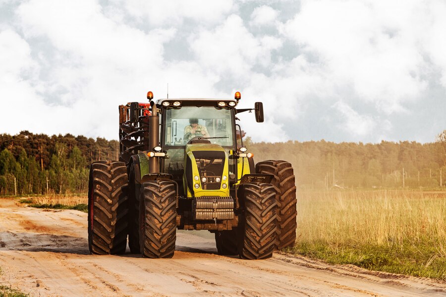 tractor road countryside near meadows 144627 139